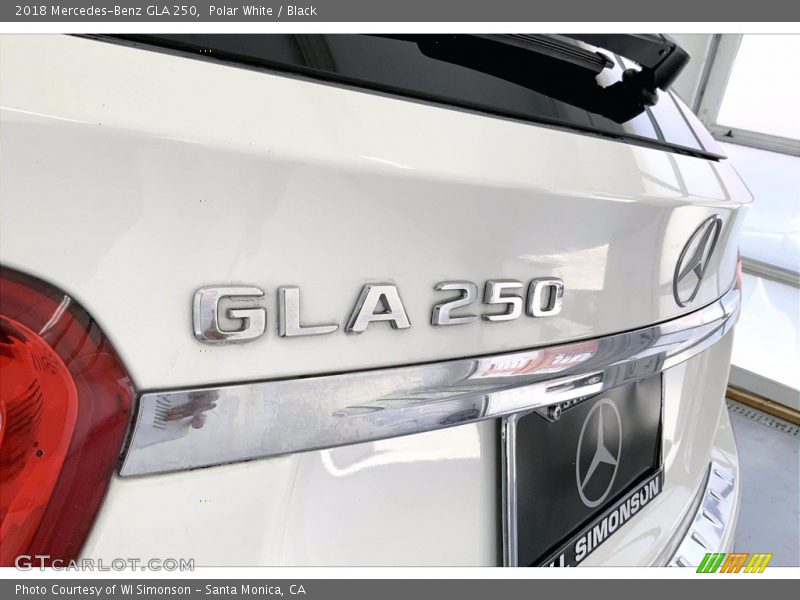 Polar White / Black 2018 Mercedes-Benz GLA 250