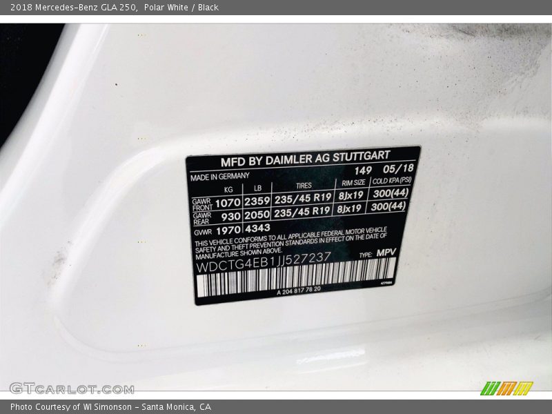 Polar White / Black 2018 Mercedes-Benz GLA 250
