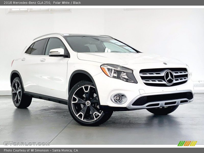 Polar White / Black 2018 Mercedes-Benz GLA 250