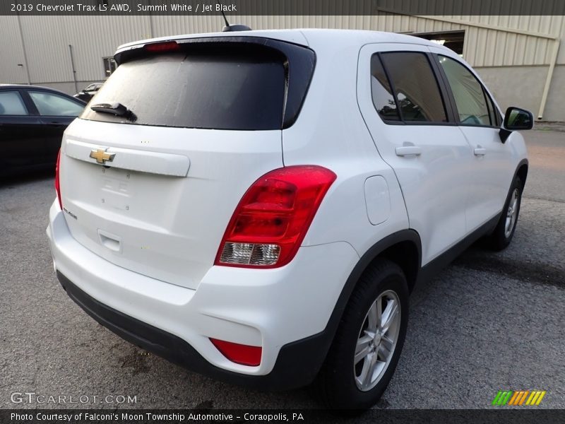 Summit White / Jet Black 2019 Chevrolet Trax LS AWD