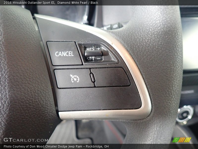 Diamond White Pearl / Black 2018 Mitsubishi Outlander Sport ES