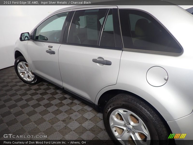 Ingot Silver Metallic / Charcoal Black 2013 Ford Edge SE AWD