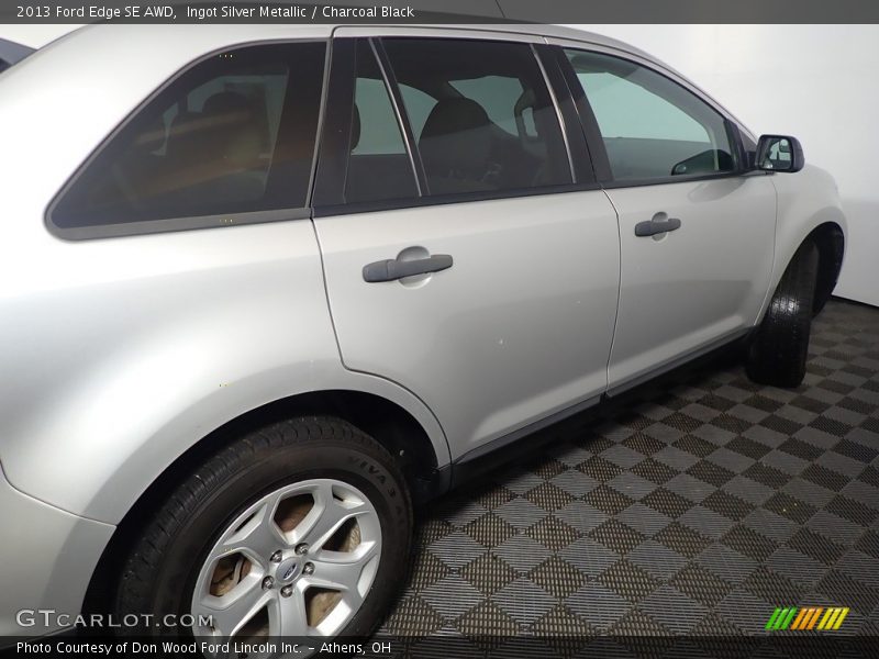 Ingot Silver Metallic / Charcoal Black 2013 Ford Edge SE AWD