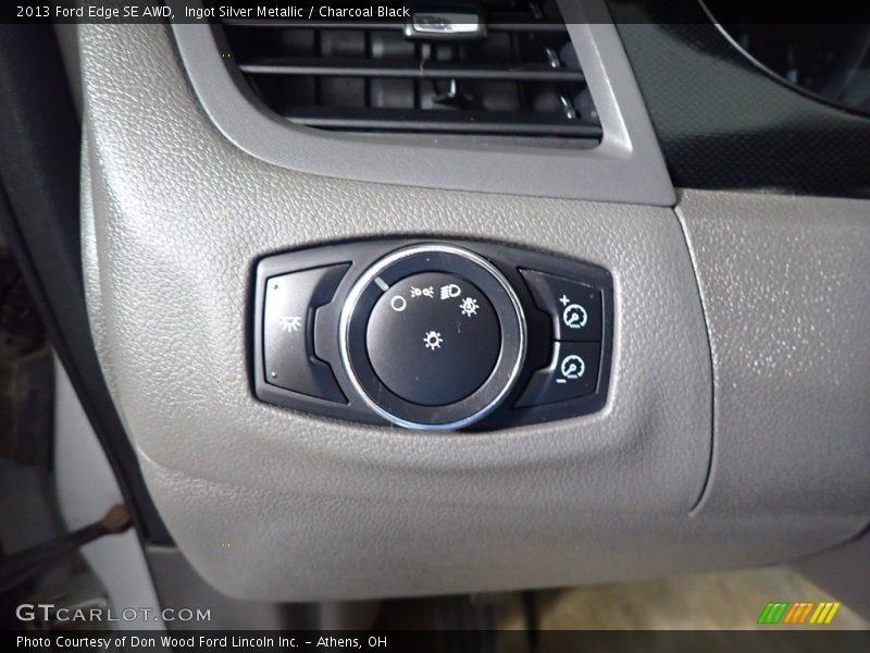Ingot Silver Metallic / Charcoal Black 2013 Ford Edge SE AWD