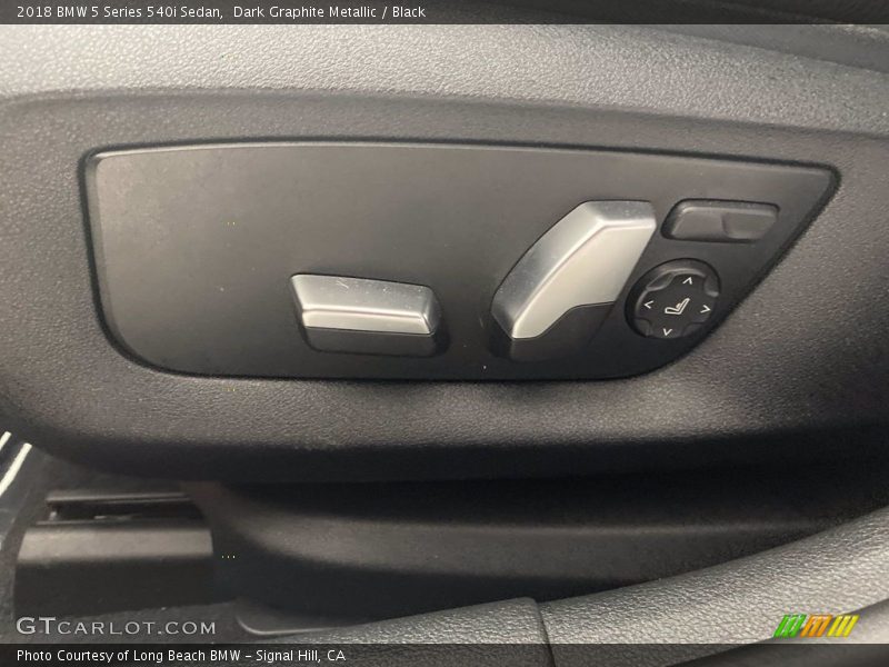 Dark Graphite Metallic / Black 2018 BMW 5 Series 540i Sedan