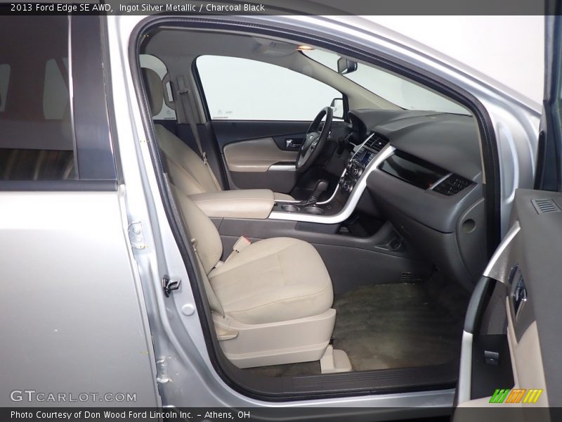 Ingot Silver Metallic / Charcoal Black 2013 Ford Edge SE AWD