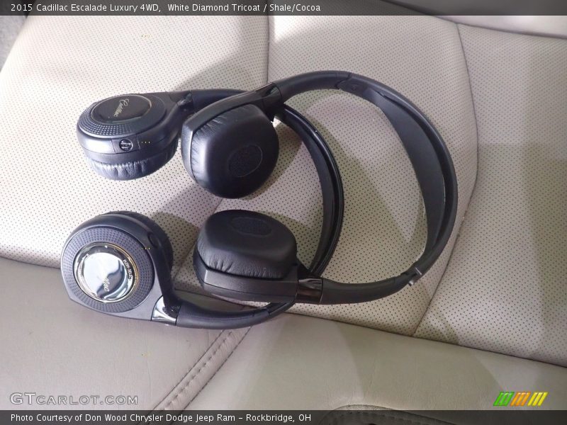 White Diamond Tricoat / Shale/Cocoa 2015 Cadillac Escalade Luxury 4WD