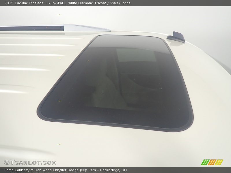 White Diamond Tricoat / Shale/Cocoa 2015 Cadillac Escalade Luxury 4WD
