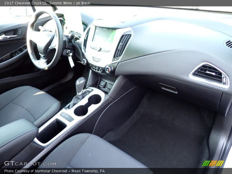 Summit White / Jet Black 2017 Chevrolet Cruze LS