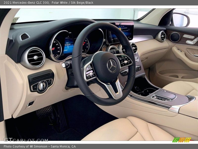 Polar White / Silk Beige/Black 2021 Mercedes-Benz GLC 300