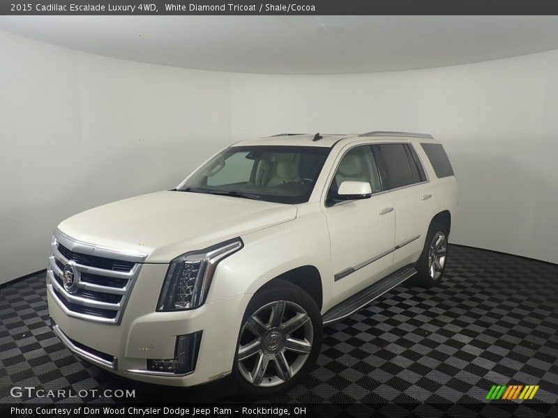 White Diamond Tricoat / Shale/Cocoa 2015 Cadillac Escalade Luxury 4WD