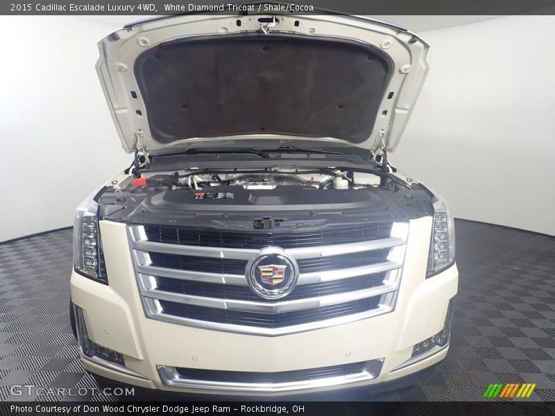 White Diamond Tricoat / Shale/Cocoa 2015 Cadillac Escalade Luxury 4WD