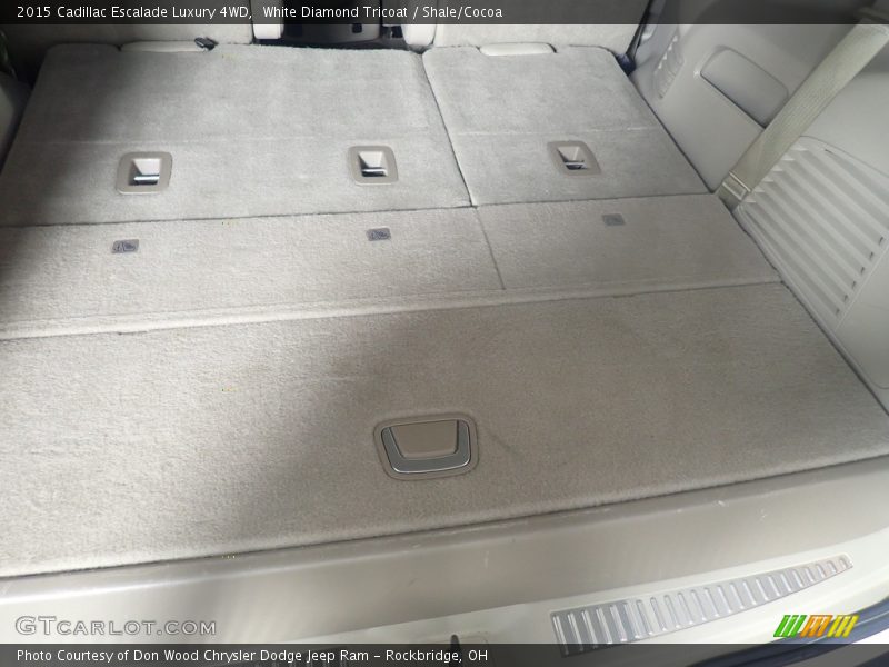 White Diamond Tricoat / Shale/Cocoa 2015 Cadillac Escalade Luxury 4WD