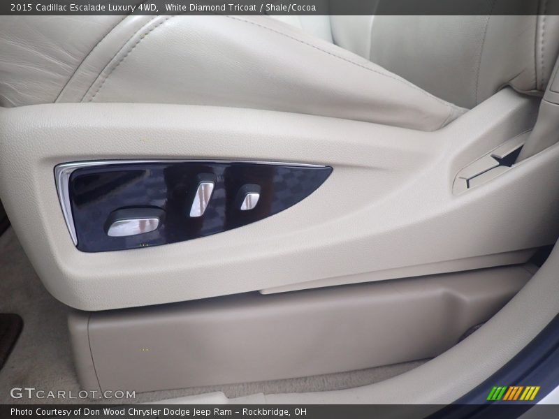 White Diamond Tricoat / Shale/Cocoa 2015 Cadillac Escalade Luxury 4WD