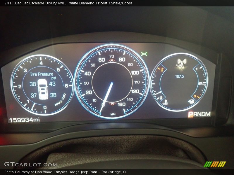 White Diamond Tricoat / Shale/Cocoa 2015 Cadillac Escalade Luxury 4WD