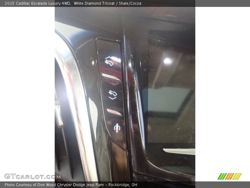 White Diamond Tricoat / Shale/Cocoa 2015 Cadillac Escalade Luxury 4WD