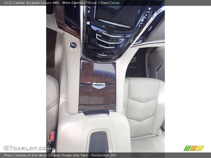 White Diamond Tricoat / Shale/Cocoa 2015 Cadillac Escalade Luxury 4WD