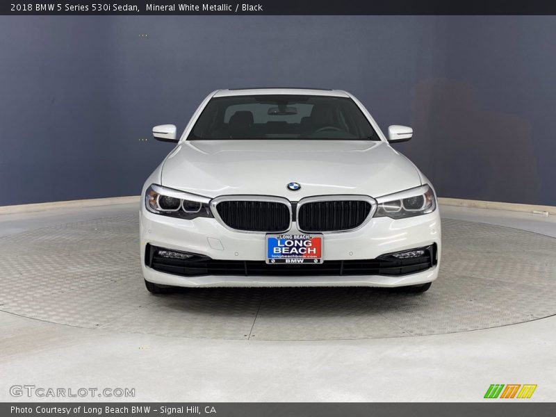 Mineral White Metallic / Black 2018 BMW 5 Series 530i Sedan