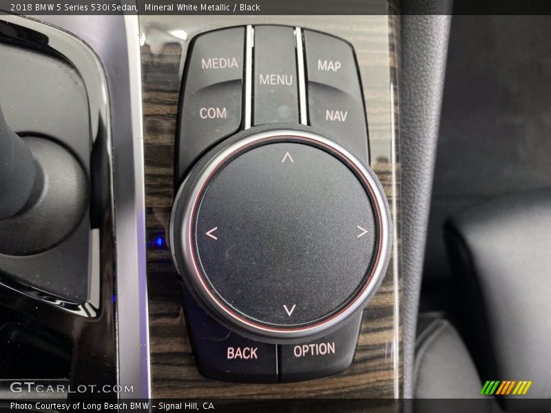 Mineral White Metallic / Black 2018 BMW 5 Series 530i Sedan