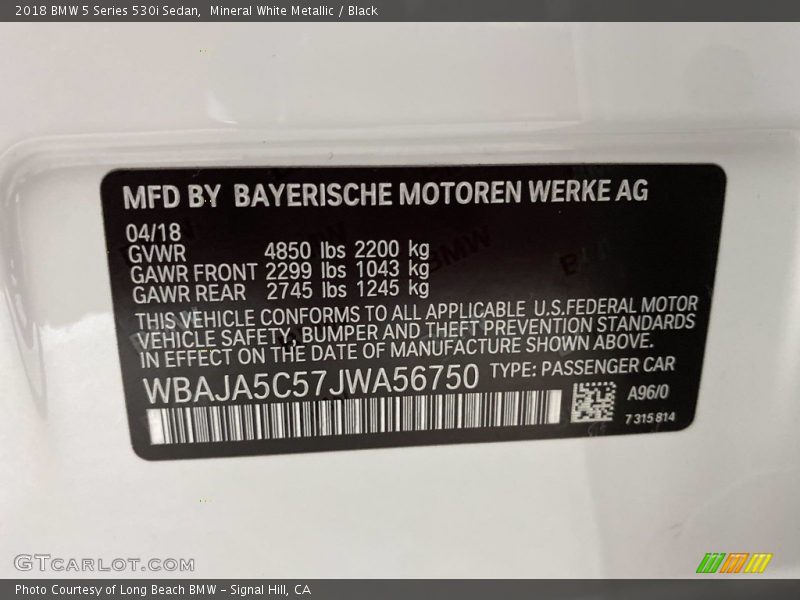Mineral White Metallic / Black 2018 BMW 5 Series 530i Sedan
