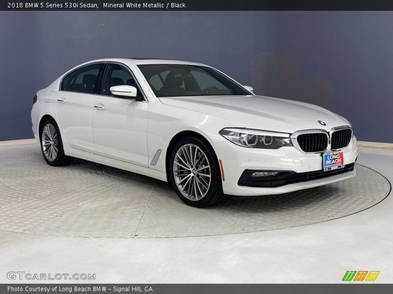 Mineral White Metallic / Black 2018 BMW 5 Series 530i Sedan