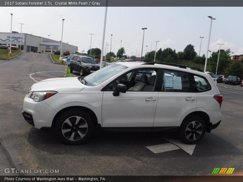 Crystal White Pearl / Gray 2017 Subaru Forester 2.5i