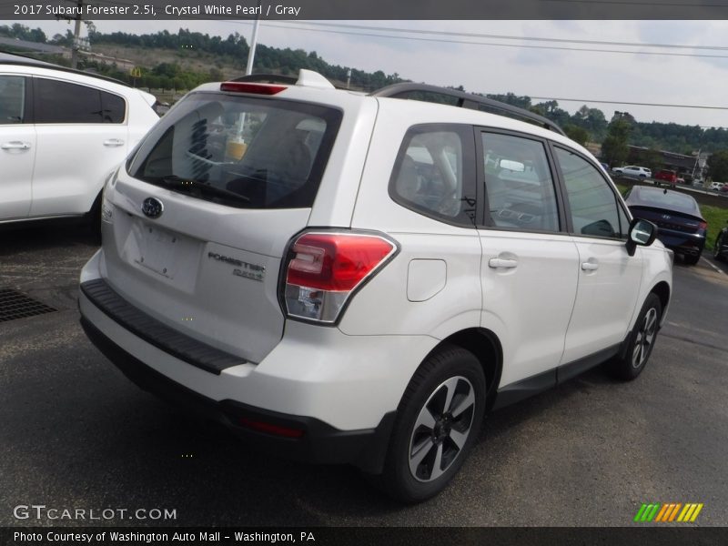 Crystal White Pearl / Gray 2017 Subaru Forester 2.5i