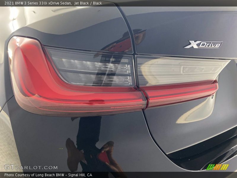 Jet Black / Black 2021 BMW 3 Series 330i xDrive Sedan