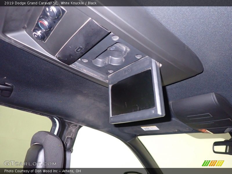 White Knuckle / Black 2019 Dodge Grand Caravan SE