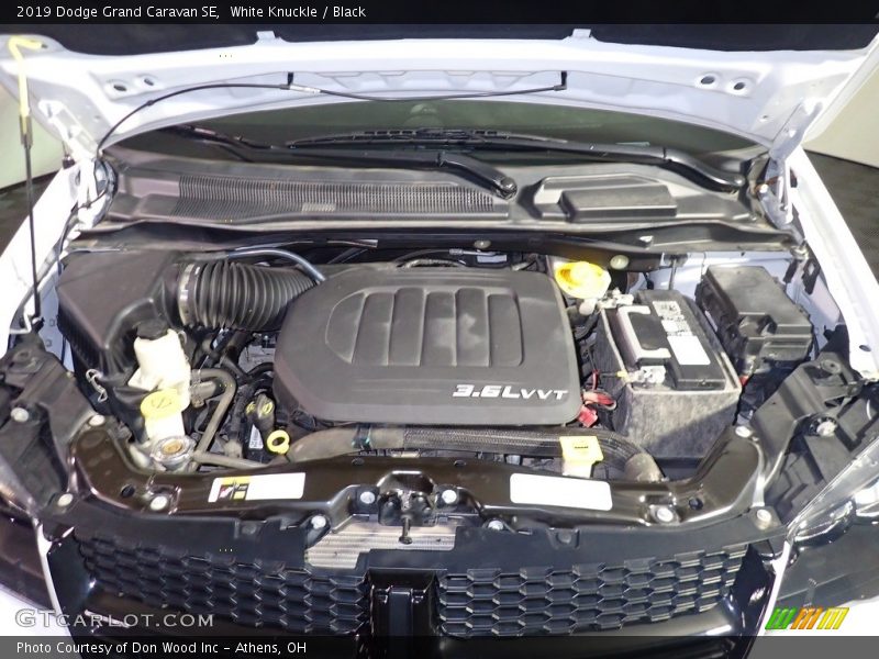 White Knuckle / Black 2019 Dodge Grand Caravan SE