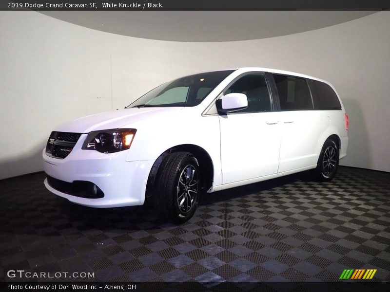 White Knuckle / Black 2019 Dodge Grand Caravan SE