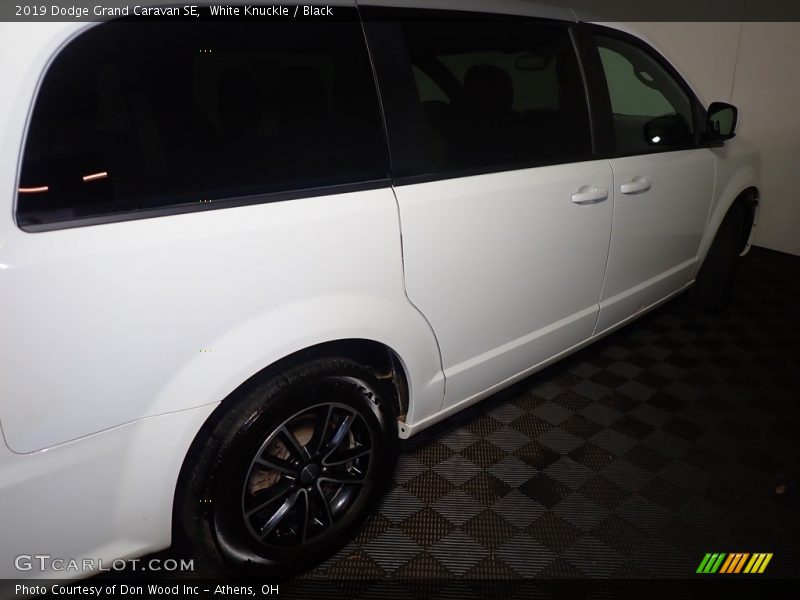 White Knuckle / Black 2019 Dodge Grand Caravan SE