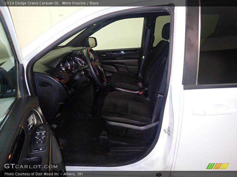 White Knuckle / Black 2019 Dodge Grand Caravan SE