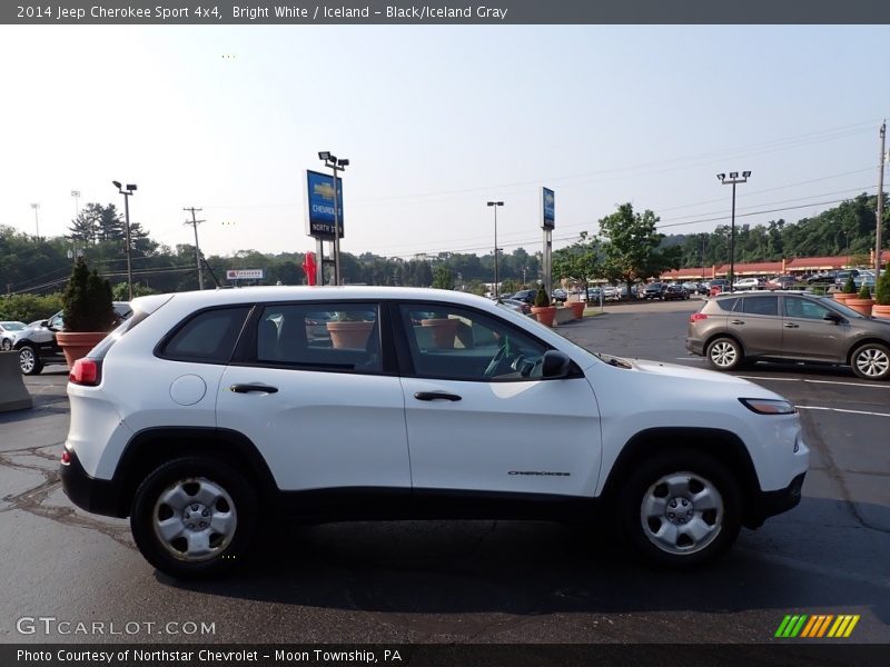 Bright White / Iceland - Black/Iceland Gray 2014 Jeep Cherokee Sport 4x4
