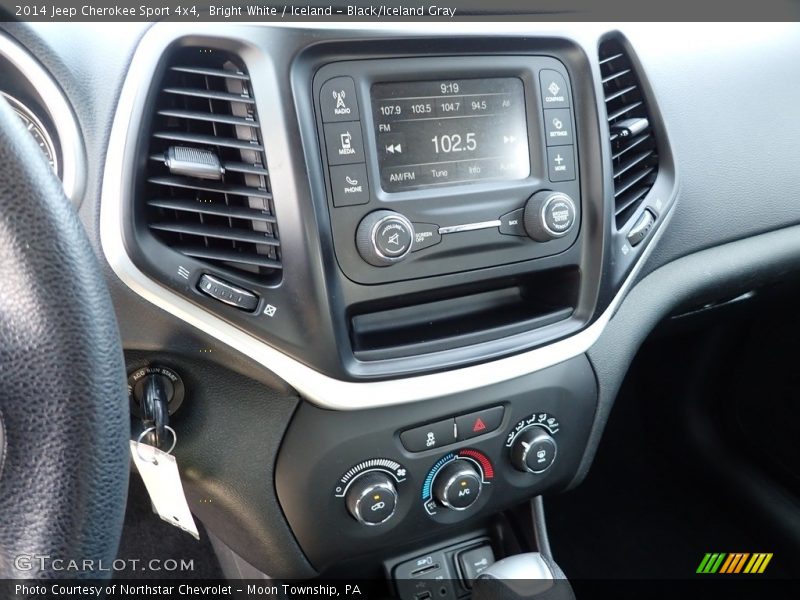 Bright White / Iceland - Black/Iceland Gray 2014 Jeep Cherokee Sport 4x4