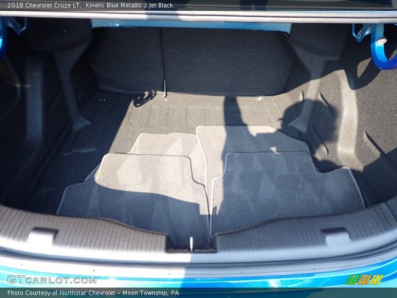 Kinetic Blue Metallic / Jet Black 2018 Chevrolet Cruze LT