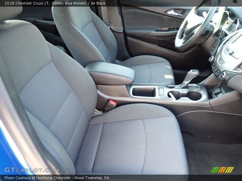 Kinetic Blue Metallic / Jet Black 2018 Chevrolet Cruze LT