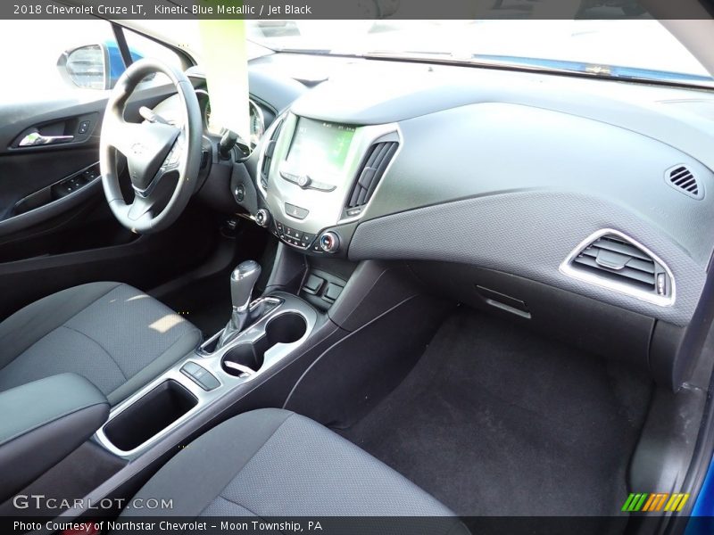 Kinetic Blue Metallic / Jet Black 2018 Chevrolet Cruze LT