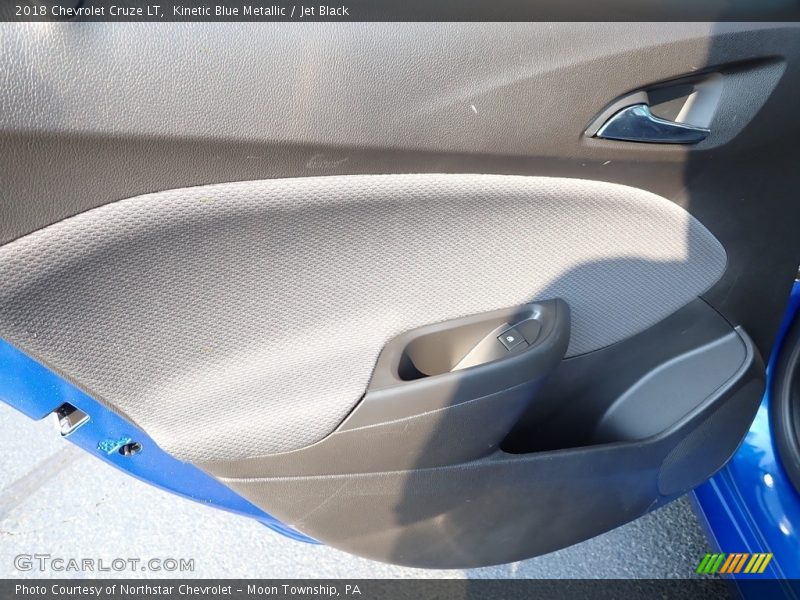 Kinetic Blue Metallic / Jet Black 2018 Chevrolet Cruze LT