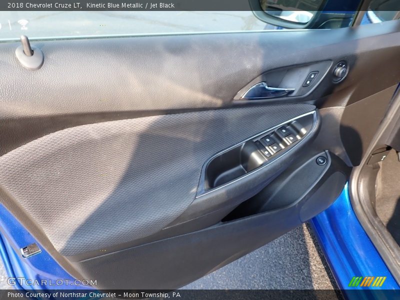 Kinetic Blue Metallic / Jet Black 2018 Chevrolet Cruze LT