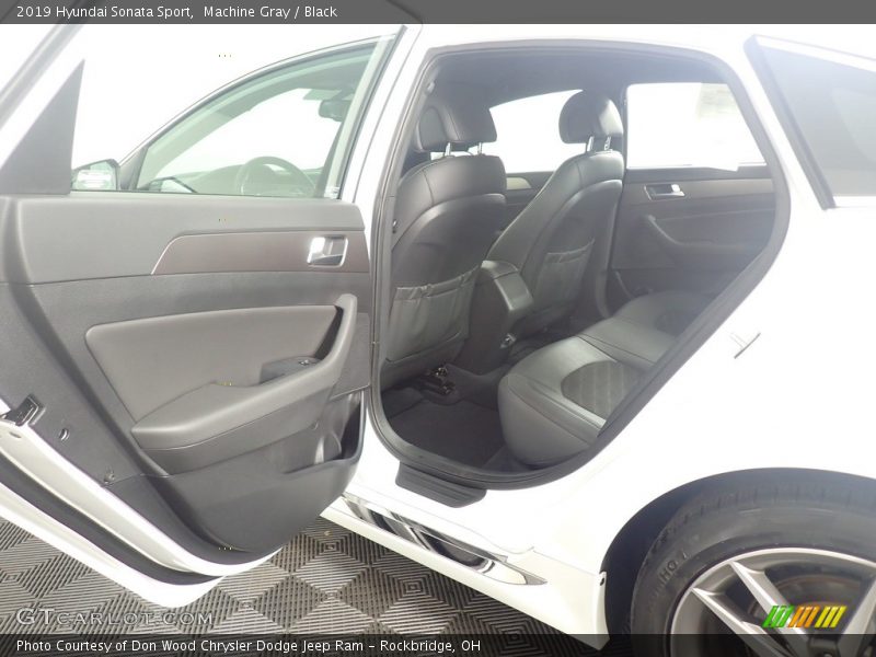 Machine Gray / Black 2019 Hyundai Sonata Sport