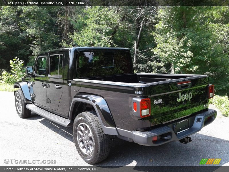 Black / Black 2021 Jeep Gladiator Overland 4x4