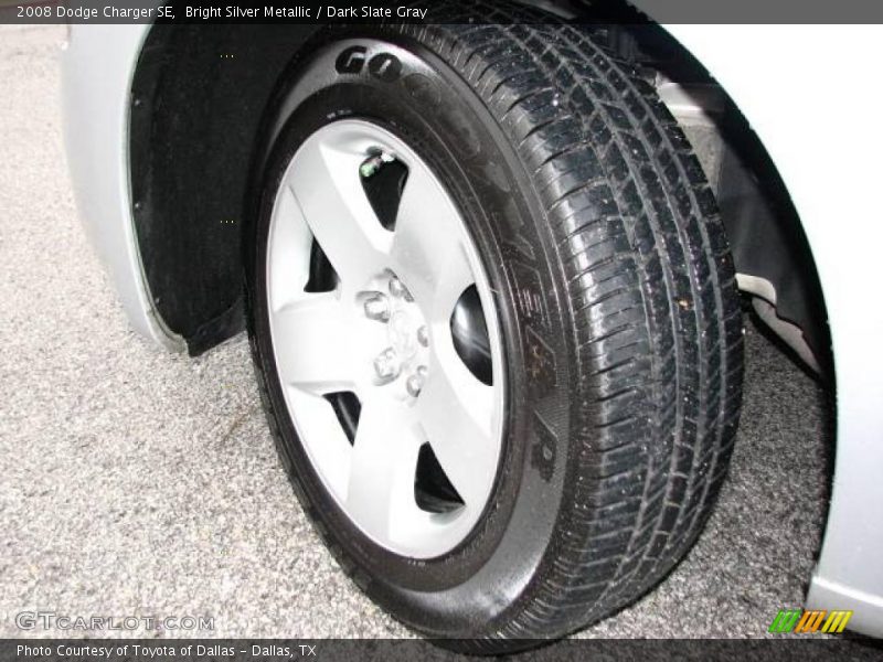 Bright Silver Metallic / Dark Slate Gray 2008 Dodge Charger SE