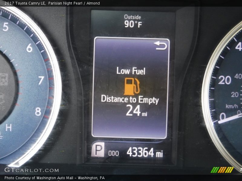Parisian Night Pearl / Almond 2017 Toyota Camry LE