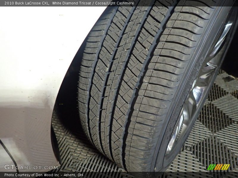 White Diamond Tricoat / Cocoa/Light Cashmere 2010 Buick LaCrosse CXL
