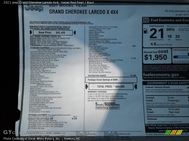 Velvet Red Pearl / Black 2021 Jeep Grand Cherokee Laredo 4x4
