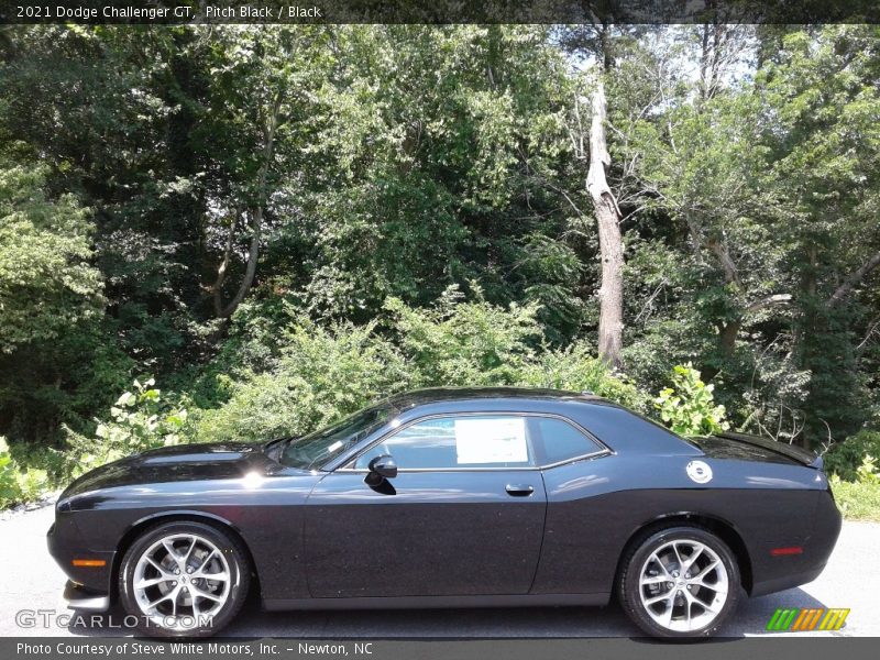  2021 Challenger GT Pitch Black