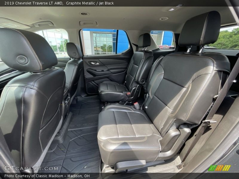 Graphite Metallic / Jet Black 2019 Chevrolet Traverse LT AWD