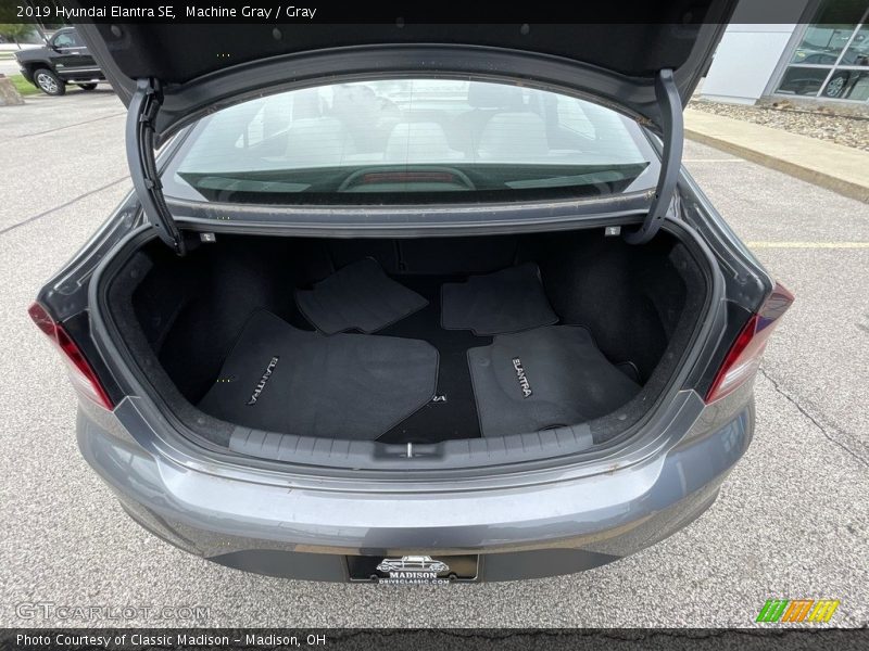 Machine Gray / Gray 2019 Hyundai Elantra SE