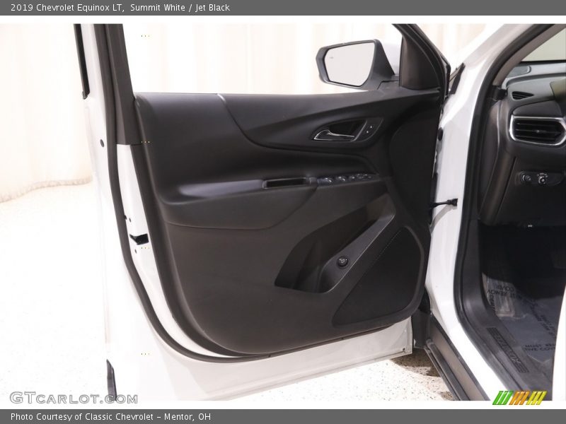 Summit White / Jet Black 2019 Chevrolet Equinox LT